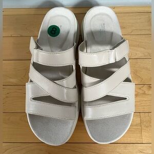 Rockport Qwyn Wedge Sandals - Leather - NWOT